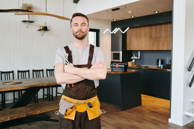 Emergency electrician working in the North West